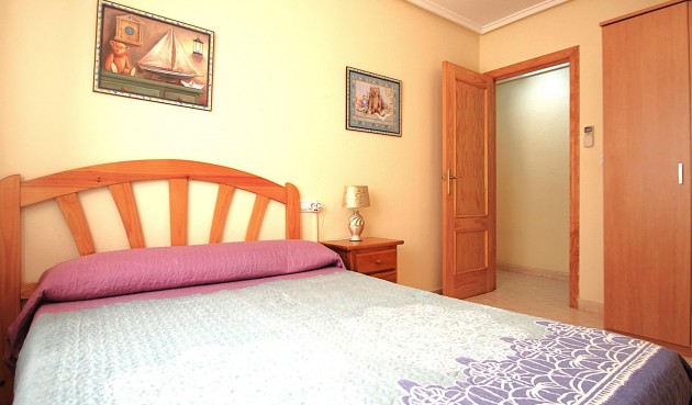 Resale - Apartment -
Torrevieja - Las Piscinas Naturales