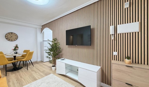 Resale - Apartment -
Torrevieja - Playa de los Locos