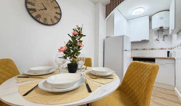 Resale - Apartment -
Torrevieja - Playa de los Locos