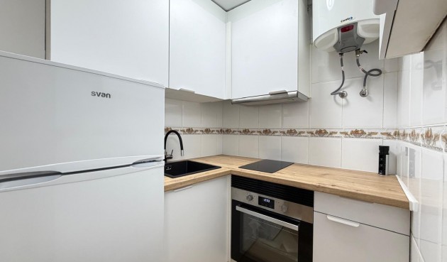Resale - Apartment -
Torrevieja - Playa de los Locos