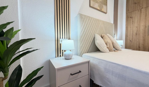 Resale - Apartment -
Torrevieja - Playa de los Locos