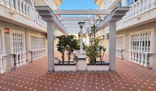Resale - Apartment -
Torrevieja - Playa de los Locos
