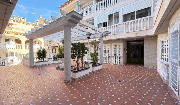 Resale - Apartment -
Torrevieja - Playa de los Locos
