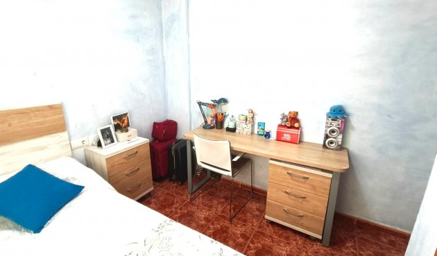 Resale - Apartment -
Torrevieja - Centro