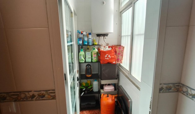 Resale - Apartment -
Torrevieja - Centro