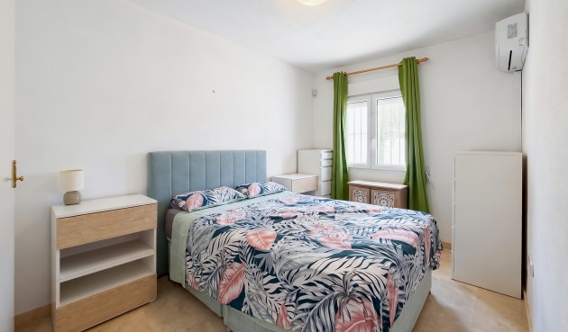 Resale - Town House -
Orihuela Costa - Costa Blanca