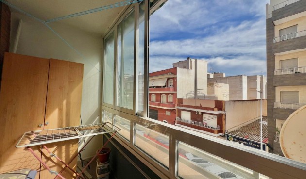 Resale - Apartment -
Torrevieja - Puerto Deportivo