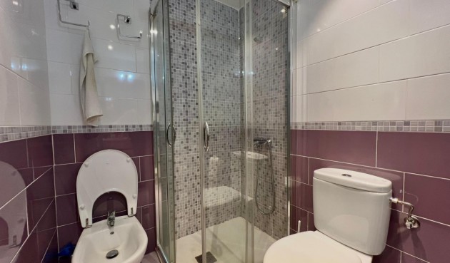 Resale - Apartment -
Torrevieja - Puerto Deportivo