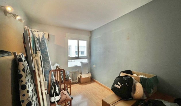 Resale - Apartment -
Torrevieja - Puerto Deportivo