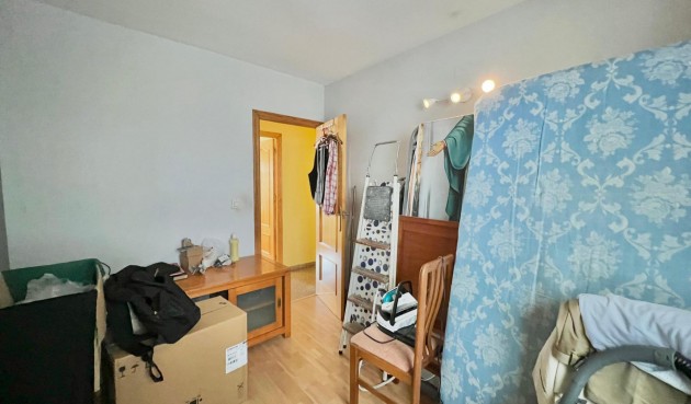 Resale - Apartment -
Torrevieja - Puerto Deportivo