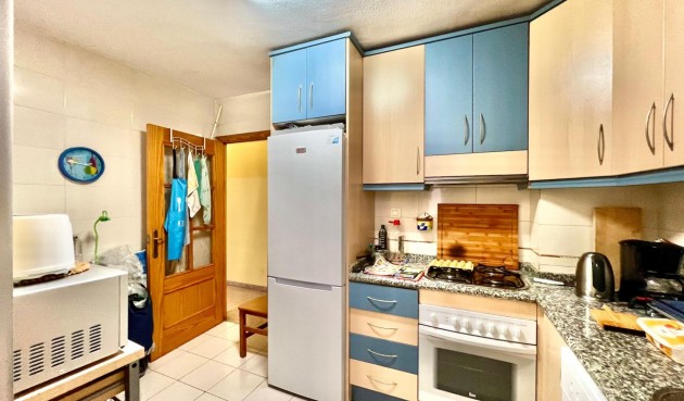 Resale - Apartment -
Torrevieja - Puerto Deportivo