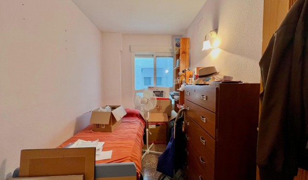 Resale - Apartment -
Torrevieja - Puerto Deportivo