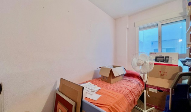 Resale - Apartment -
Torrevieja - Puerto Deportivo