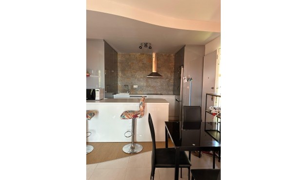 Resale - Bungalow -
Orihuela Costa - La Zenia