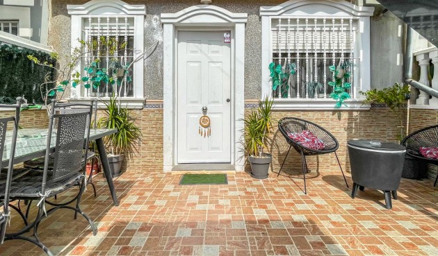 Resale - Bungalow -
Torrevieja - Costa Blanca