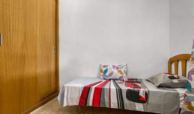 Resale - Bungalow -
Torrevieja - Costa Blanca