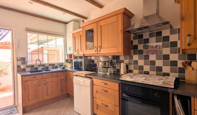 Reventa - Villa -
Lo Crispin - Inland