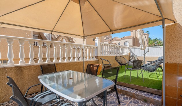 Brukt - Villa -
Villamartin - Costa Blanca