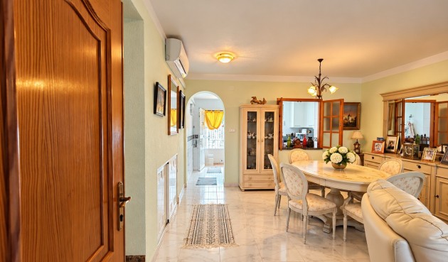 Resale - Town House -
Torrevieja - Costa Blanca