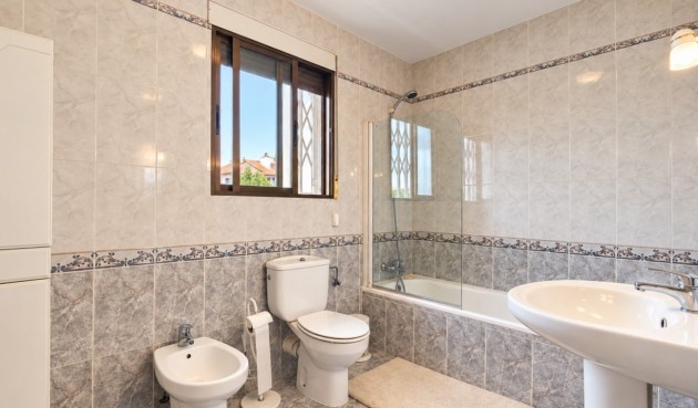 Resale - Town House -
Torrevieja - Costa Blanca