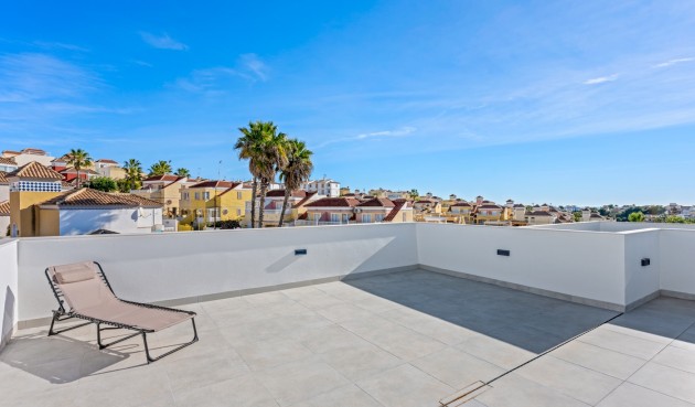 Resale - Villa -
Villamartin - Costa Blanca