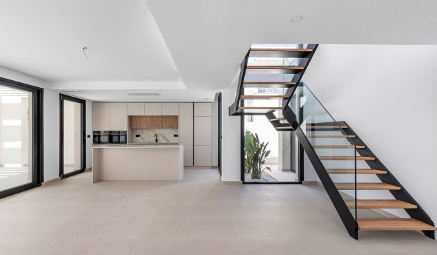 Resale - Villa -
Torrevieja - Costa Blanca