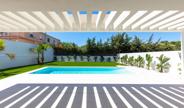 Resale - Villa -
Torrevieja - Costa Blanca