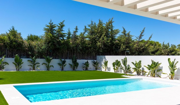 Resale - Villa -
Torrevieja - Costa Blanca