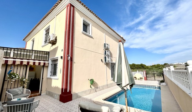 Återförsäljning - Town House -
Dehesa de Campoamor - Costa Blanca