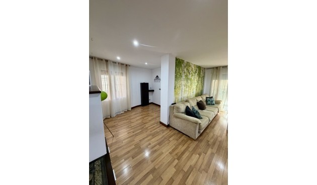 Resale - Bungalow -
Benferri - Inland