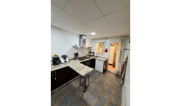 Resale - Bungalow -
Benferri - Inland