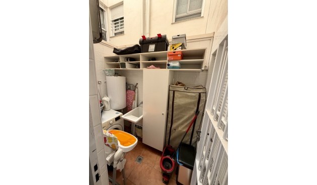Resale - Bungalow -
Benferri - Inland