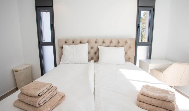 Resale - Villa -
Dolores - Costa Blanca
