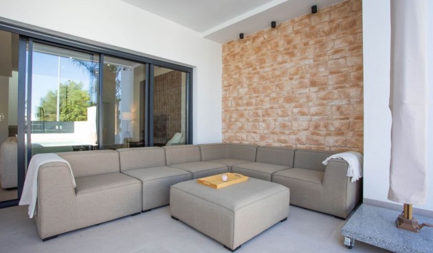 Resale - Villa -
Dolores - Costa Blanca