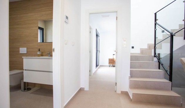 Resale - Villa -
Dolores - Costa Blanca