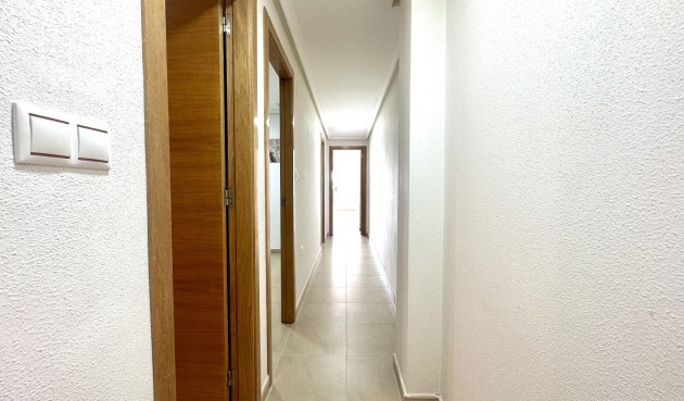 Resale - Apartment -
Torrevieja - Costa Blanca