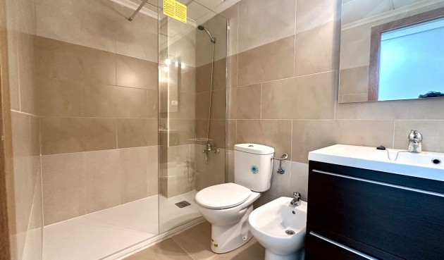 Resale - Apartment -
Torrevieja - Costa Blanca