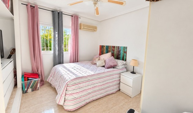 Reventa - Town House -
Alicante - Costa Blanca