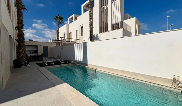 Reventa - Semi Detached -
Rojales - Ciudad Quesada