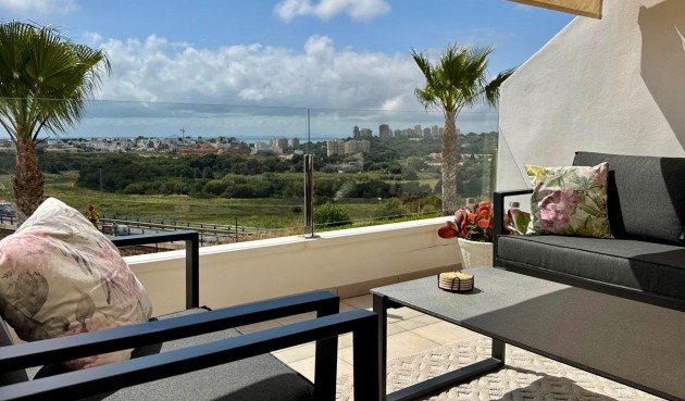 Reventa - Duplex -
Orihuela Costa - Lomas de Cabo Roig