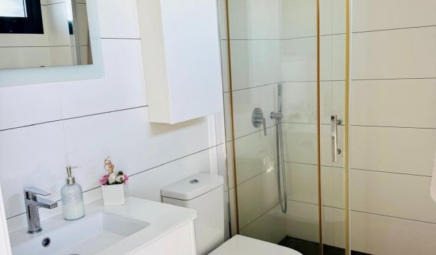 Reventa - Duplex -
Orihuela Costa - Lomas de Cabo Roig