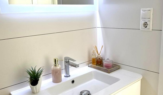 Reventa - Duplex -
Orihuela Costa - Lomas de Cabo Roig