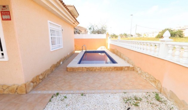 Reventa - Villa -
Torrevieja - Costa Blanca