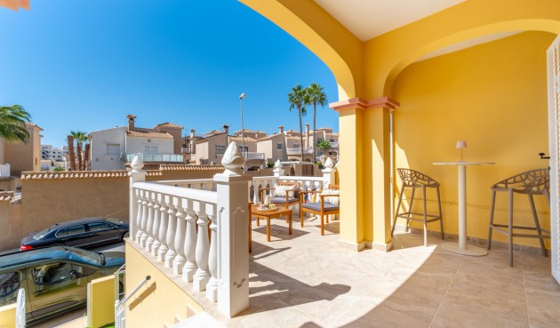 Brukt - Town House -
Villamartin - Costa Blanca