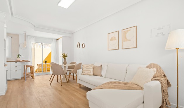 Brukt - Town House -
Villamartin - Costa Blanca