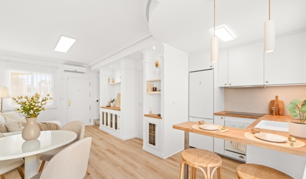 Brukt - Town House -
Villamartin - Costa Blanca