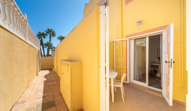 Brukt - Town House -
Villamartin - Costa Blanca