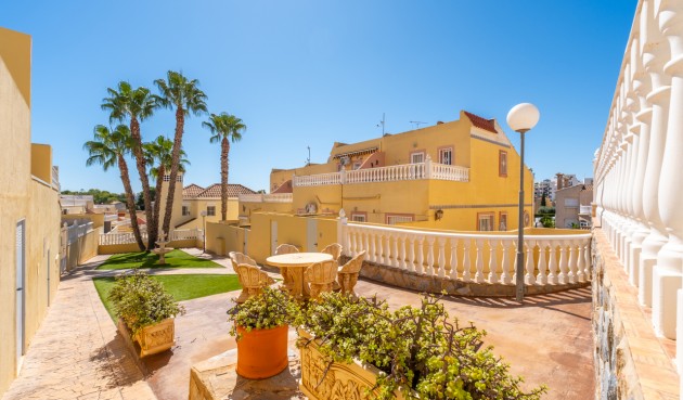 Brukt - Town House -
Villamartin - Costa Blanca