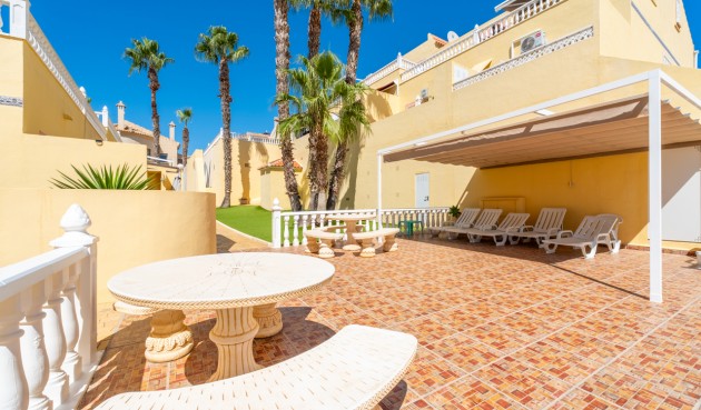 Brukt - Town House -
Villamartin - Costa Blanca