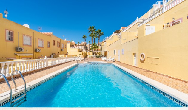 Brukt - Town House -
Villamartin - Costa Blanca